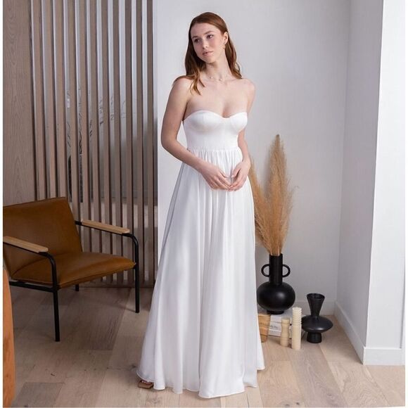 Fame and Partners The Ambrose Maxi Dress in White Bridal Dress size 2 (XS) - Picture 2 of 10